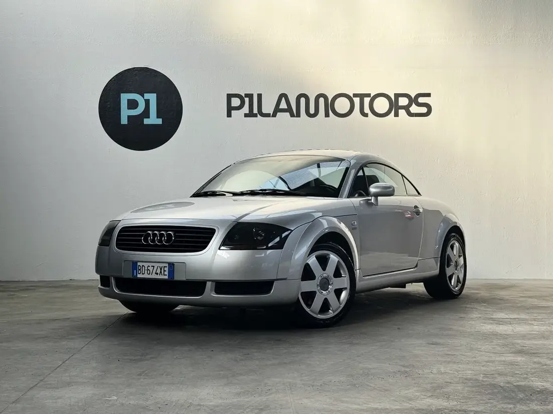Audi TT — foto 1